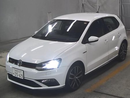 2015 Volkswagen Polo  €13,950 thumbnail