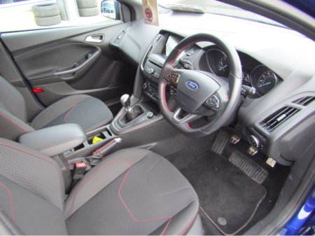 2018 Ford Focus 1.5 TDCI ST-LINE X 120PS 5DR thumbnail