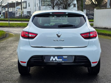 2017 Renault Clio 1.2 16V 75 DYNAMIQUE NAV €9,995 thumbnail