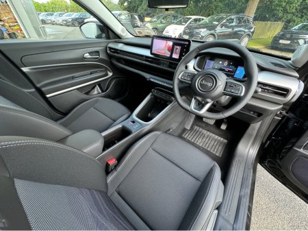 2025 Jeep Avenger E | Altitude | 54kw | 156hp €29,500