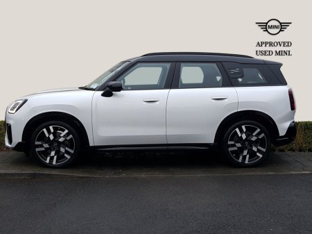 2025 MINI Countryman Cooper Classic thumbnail