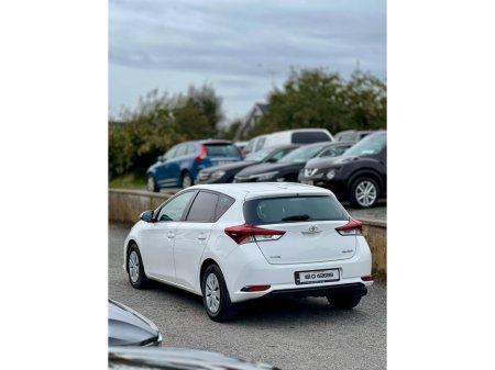 2016 Toyota Auris  €5,000