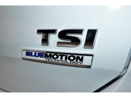 2017 Volkswagen Golf MK 7.5 1.2 TSI DSG COMFORTLINE *CARPLAY*ANDROID*PARK SENSORS* €17,490 thumbnail