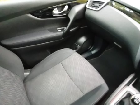 2016 Nissan Qashqai 1.5DCI  SV MY16 E6  5 DOOR SUV  @ REDDY2DRIVE LTD €9,995 thumbnail