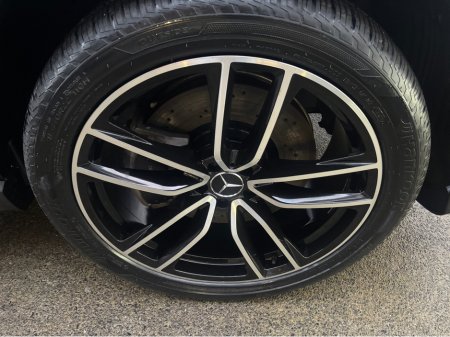 2024 Mercedes-Benz GLE Class GLE 350 DE 4MATIC AMG LINE PREMIUM PLUS €99,900 thumbnail