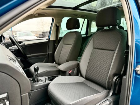 2017 Volkswagen Tiguan COMFORTLINE 2.0 TDI 115BHP 115HP MANUAL 6SPEED FWD 4 €19,950 thumbnail