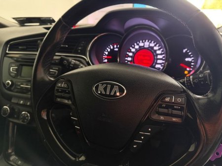 2016 Kia Ceed 1.4 EX Diesel 5DR €7,950 thumbnail