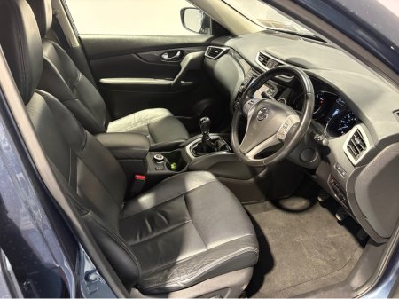 2016 Nissan X-Trail 4x4  TEKNA 4WD - LEATHER €10,950 thumbnail