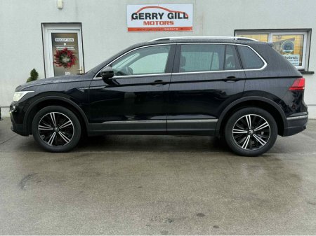 2023 Volkswagen Tiguan LIFE 2.0 TDI MANUAL 6SPEED FWD 122BHP €36,950