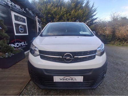 2021 Opel Vivaro / ZAFIRA L-1.5D 120PS DIESEL 5DR €28,950