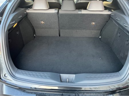 2020 Toyota C-HR Hybrid high spec €23,950 thumbnail