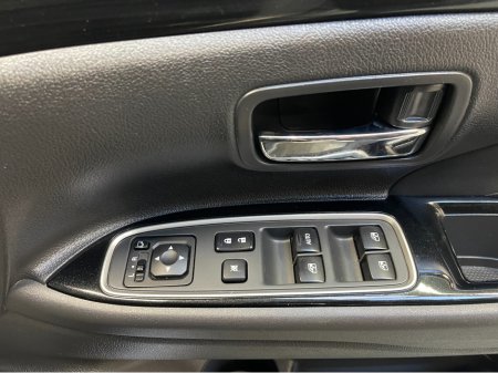 2017 Mitsubishi Outlander HYBRID 2.0 PHEV AUTOMATIC 5DR MODEL  www.bolandscarcentre.ie €17,900 thumbnail