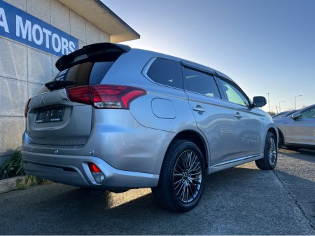 2021 Mitsubishi Outlander S EDITION AUTOMATIC HYBRID PHEV 2.4 PETROL //MASSIVE SPEC//SUNROOF//FULL LEATHER HEATED ELECTRIC SEATS//ADAPTIVE CRUISE CONTROL// €27,950
