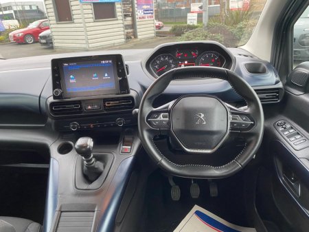 2019 Peugeot Rifter HORIZON RE 3 Seats +Wheelchair €21,950 thumbnail