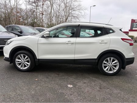 2017 Nissan Qashqai 1.5 Diesel SV €12,895