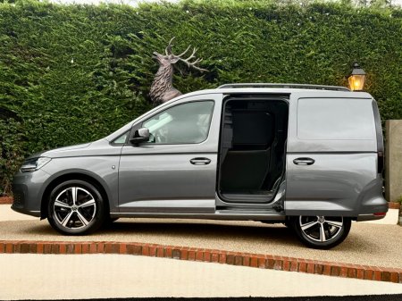 2025 Volkswagen Caddy CARGO ED TDI 122BHP A7F 2 €32,950 thumbnail