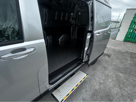 2026 Maxus Deliver 7 SILVER METALLIC HIGH ROOF IN STOCK thumbnail
