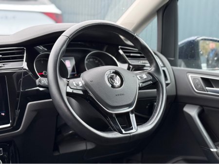 2018 Volkswagen Touran HIGHLINE - 2.0L DIESEL - 7 SEATS - AUTO - 12M WARRANTY - CAR: 1621 thumbnail