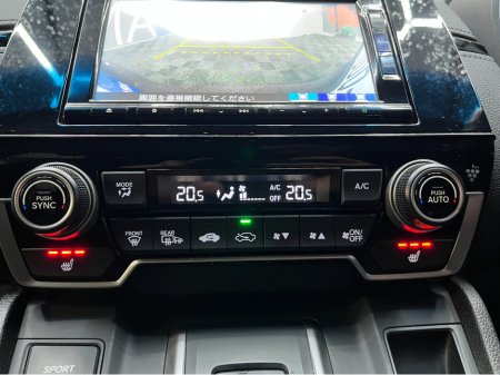 2021 Honda CR-V €31950! 2021 HONDA CR-V HYBRID HEV EX 2.0 AUTOMATIC / CRUISE CONTROL / REVERSE CAMERA / ELECTRIC MEMORY & HEATED SEATS / PADDLE SHIFTERS €31,950 thumbnail