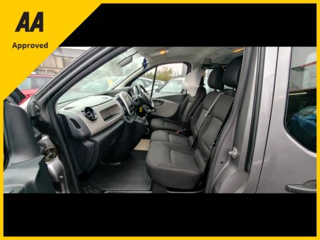 2016 Renault Trafic Passenger 2016 Crewcab 6 Seater €13,950 thumbnail