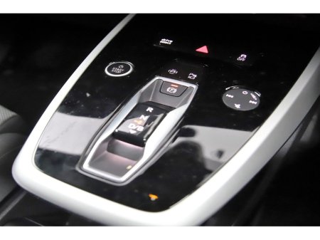 2024 Audi Q4 e-tron E-TRON 45 SPORT €42,490 thumbnail