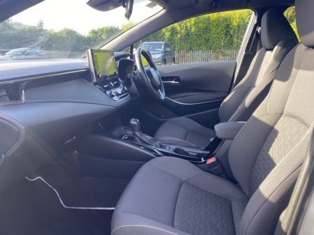 2022 Toyota Corolla COROLLA HYBRID LUNA H/B €25,950 thumbnail