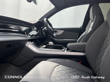 2026 Audi Q8 From €869 p/m PCP 3.0TFSIe 388BHP S LINE QUATTRO AUTO - PAN ROOF - VALCONA LEATHER - 22 €119,900 thumbnail