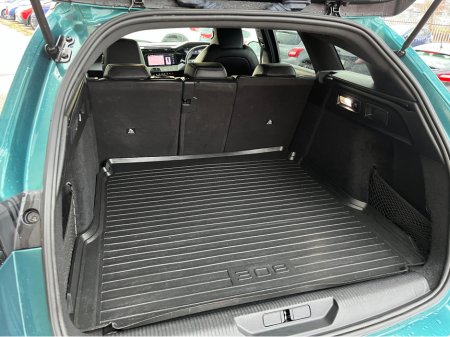 2022 Peugeot 308 AUTOMATIC GT 1.5 HDI DIESEL ESTATE //HIGH SPEC//WINTER SALE €4000 REDUCTION// €23,950 thumbnail