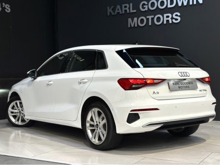 2024 Audi A3 40 TFSIe HYBRID SPORT AUTO €32,950 thumbnail