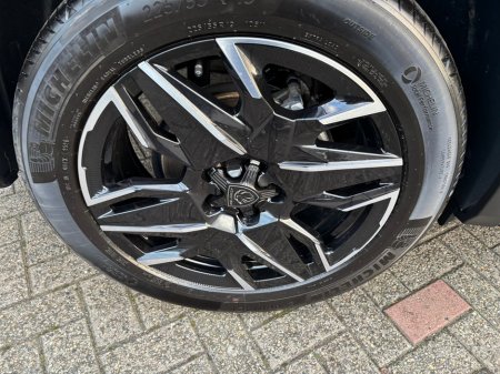 2024 Peugeot 3008  €35,950