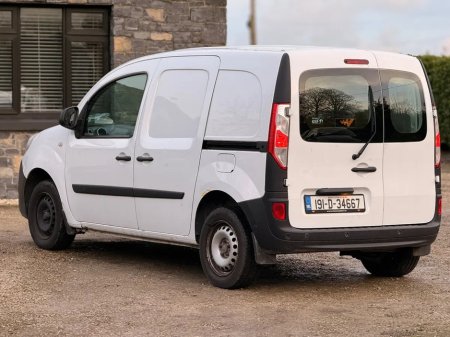 2019 Renault Kangoo Renault Kangoo 2019 1.5D LOW KM NEW NCT €5,550 thumbnail