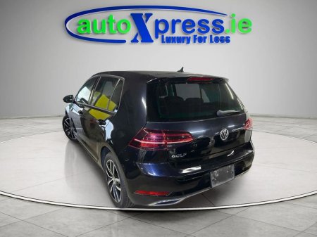 2019 Volkswagen Golf TSI Highline Tech Edition , reversing camera €17,995