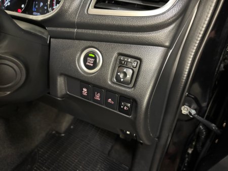 2021 Mitsubishi L200  €29,950 thumbnail