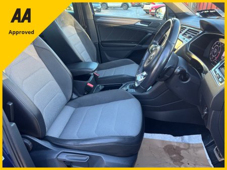 2017 Volkswagen Tiguan 2.0 TDI R-LINE 4MOTION 5DR AUTO 190PS FULLY LOADED WITH SPEC €18,950 thumbnail