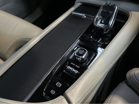 2020 Volvo XC90 T8 PHEV INSCRIPTION AUTO €49,950 thumbnail