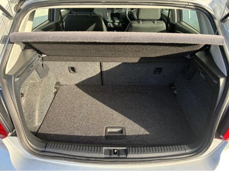 2015 Volkswagen Polo 1.2i TSI Petrol Automatic Comfortline €12,250 thumbnail