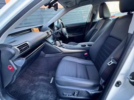 2013 Lexus IS 300 h 2.5 HYRBID €14,995 thumbnail