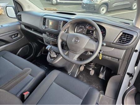 2026 Opel Vivaro L2H1 Komfort 1.5 100PS €28,939