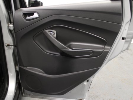 2017 Ford Kuga TITANIUM 2.0 TD 120 S6 M6 F 5DR FWD €14,950 thumbnail