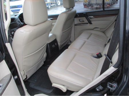 2012 Mitsubishi Pajero 3.2 DID UTILITY AUTO €17,995 thumbnail