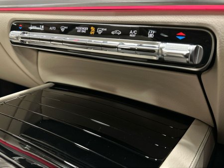 2026 Mercedes-Benz GLE Class GLE400 e 4Matic AMG Exterior Line Sport Edition PHEV €114,395 thumbnail