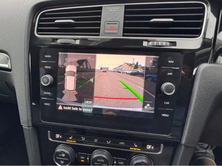 2017 Volkswagen Golf 1.6 TDi HIGHLINE 115 BHP 5dr €16,950 thumbnail