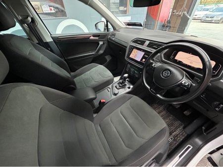 2020 Volkswagen Tiguan €28950! 2020 VW TIGUAN 2.0 TDI HIGHLINE 4MOTION / HUD, HEATED SEATS, 360 Cameras €28,950 thumbnail