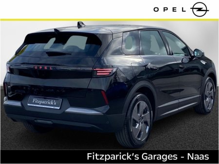 2026 Opel Grandland ELEGANCE HYBRID with 2.9% Finance Available & €1.500 Trade Up Booster €46,100