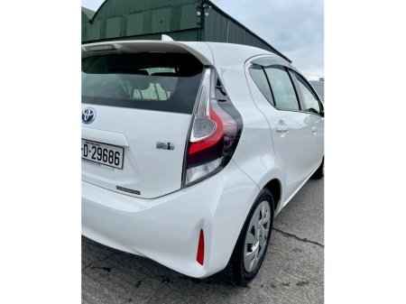 2019 Toyota Aqua 1.8 Hybrid €11,999 thumbnail