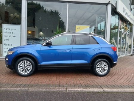 2021 Volkswagen T-Roc 1.0 TSI 110bhp Design, Ravenna Blue with Black Roof, Rear Camera. €23,900