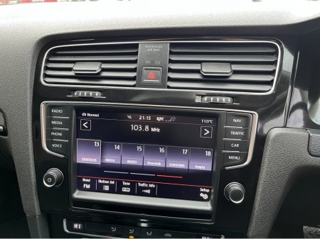 2014 Volkswagen Golf HIGHLINE AUTOMATIC 1.4 PETROL //ONLY 9668 MILES//REVERSE CAMERA//ADAPTIVE CRUISE CONTROL// €13,950 thumbnail