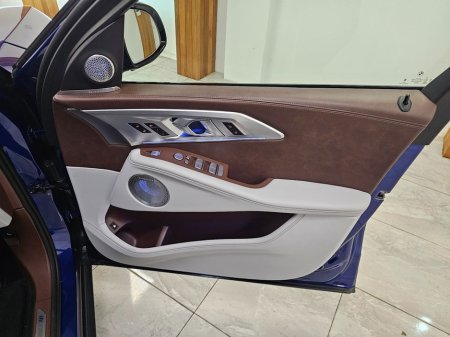 2025 BMW XM IVORY LTHR €123,950 thumbnail