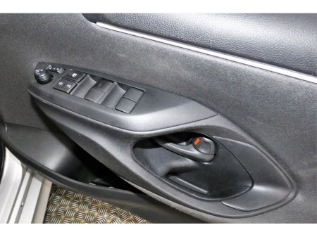 2021 Toyota Yaris 1.5 PETROL HYBRID *9"ANDROID CAR PLAYER*REVERSE CAM*PARK SENSORS* €17,880 thumbnail