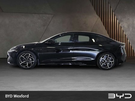 2025 BYD Seal 82.5kWh Excellence AWD (Ex Demo) €49,475